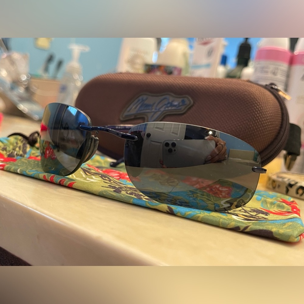 Maui Jim SunGlasses With Case